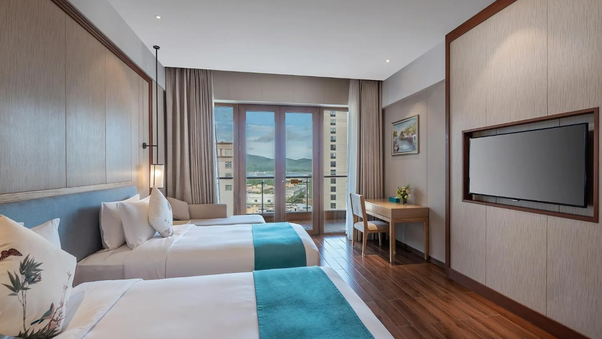 Sanya Dadonghai Seaview Hotel