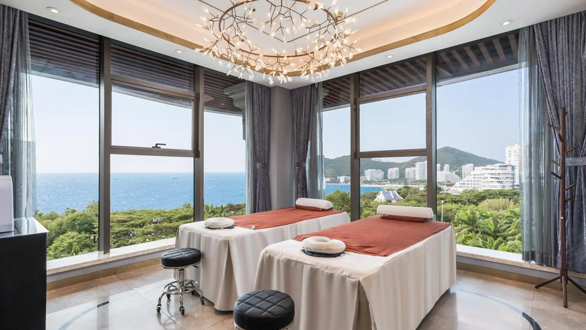 Sanya Dadonghai Seaview Hotel 5*,  China